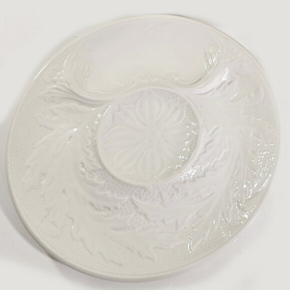 Italian Vintage PV 4 Majolica Cream Artichoke/Oyster Plates Floral Embossed 9